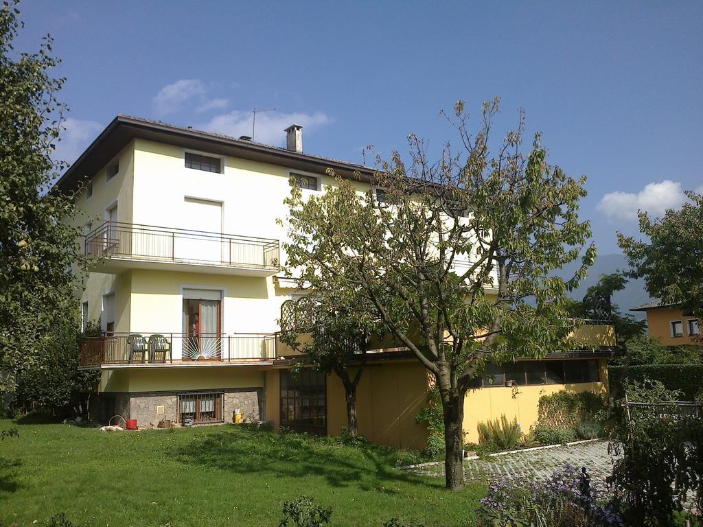 Casa Ferrari Monica Apartment Calceranica al Lago Bagian luar foto